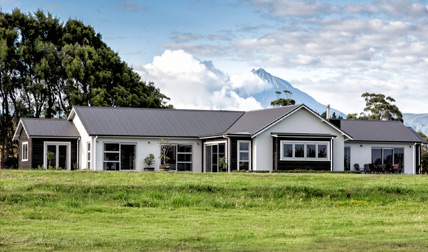 house built with taranaki mountain view in new plymouth